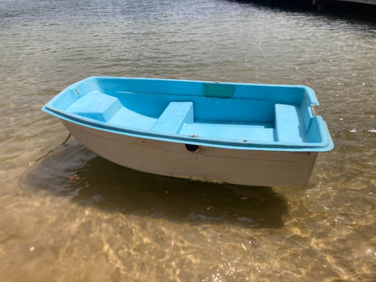 Dinghy Cat Twin Hull Stable ( Sydney) Can Deliver Dinghies & Tinnies