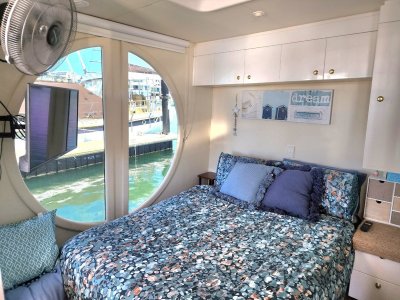 14m Catamaran Houseboat