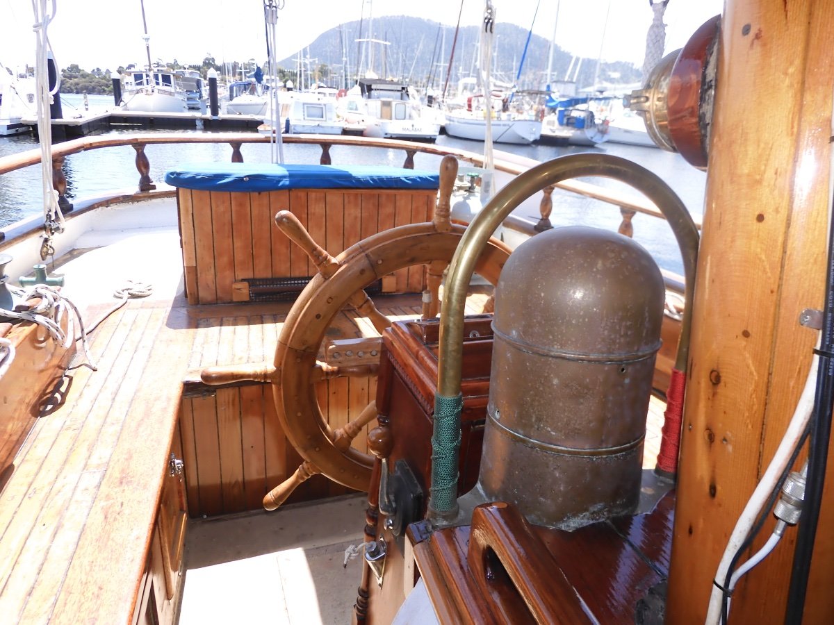 Angelman Moonbeam Mahogany Classic Ketch FRESHLY ANTIFOULED, EXCELLENT