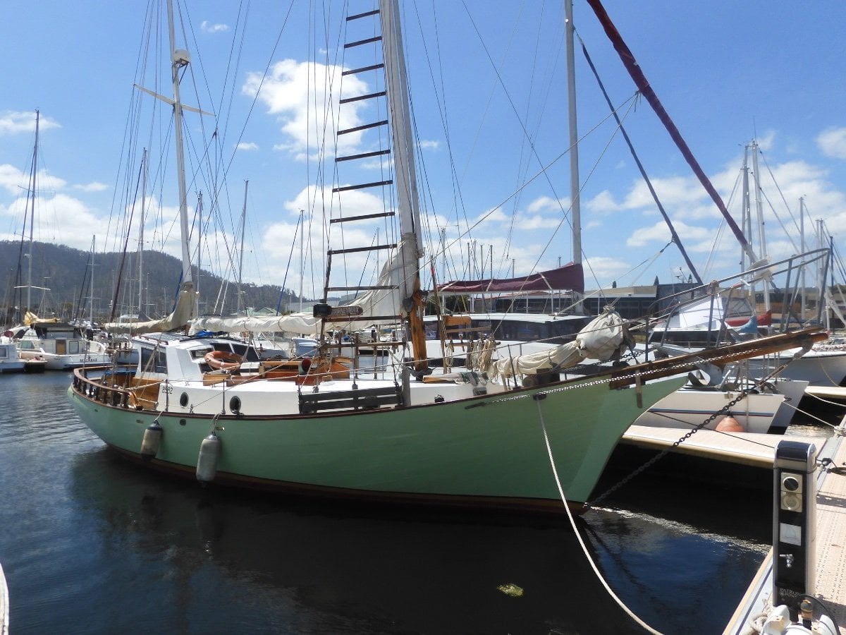 Angelman Moonbeam Mahogany Classic Ketch FRESHLY ANTIFOULED, EXCELLENT