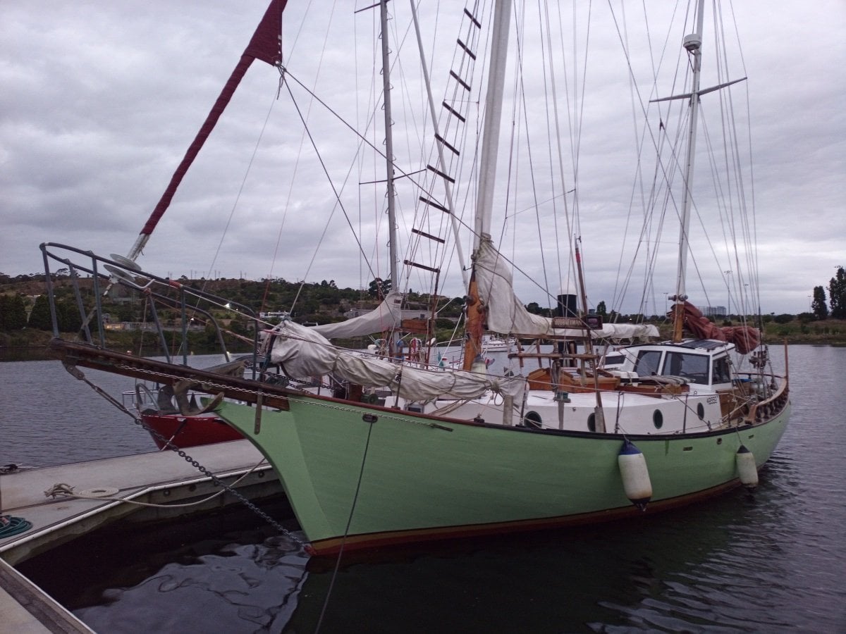 Angelman Moonbeam Mahogany Classic Ketch FRESHLY ANTIFOULED, EXCELLENT