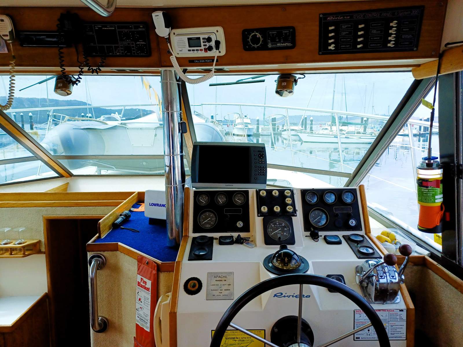 APACHE Riviera 38 Flybridge Fairly priced, well equipped twin cabins. Boat Brokers of Tasmania