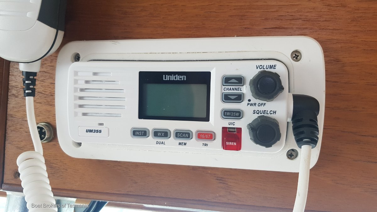 APACHE Riviera 38 Flybridge Fairly priced, well equipped twin cabins. Boat Brokers of Tasmania