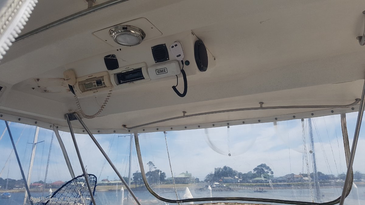 APACHE Riviera 38 Flybridge Fairly priced, well equipped twin cabins. Boat Brokers of Tasmania