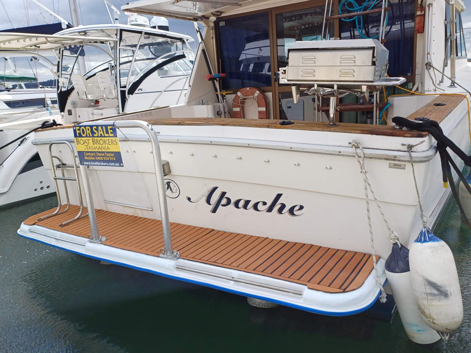 APACHE Riviera 38 Flybridge Fairly priced, well equipped twin cabins. Boat Brokers of Tasmania