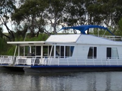 3 Bedroom Houseboat -in hire, but ideal Liveaboard