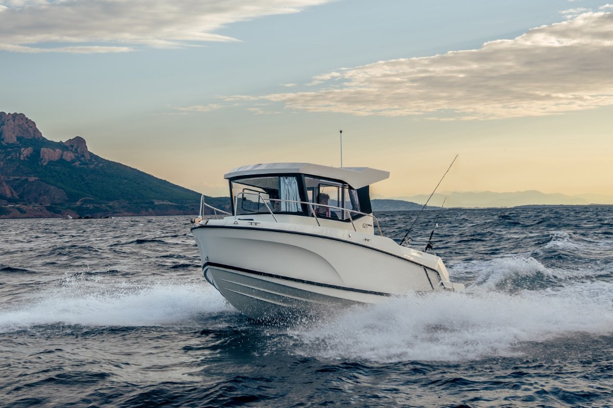 New Arvor 625 Sportsfish MY23 Runout Sale - Factory Rebate Available