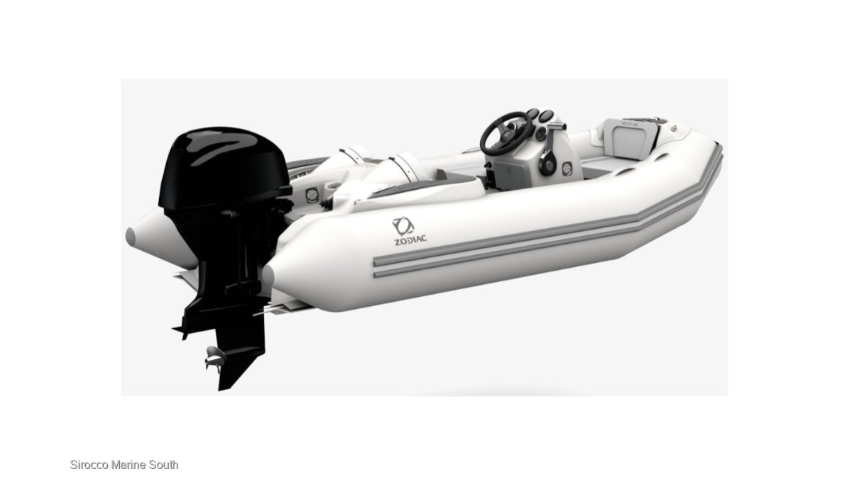Zodiac Yachtline 360 fibreglass centre console rib with hypalon tubes