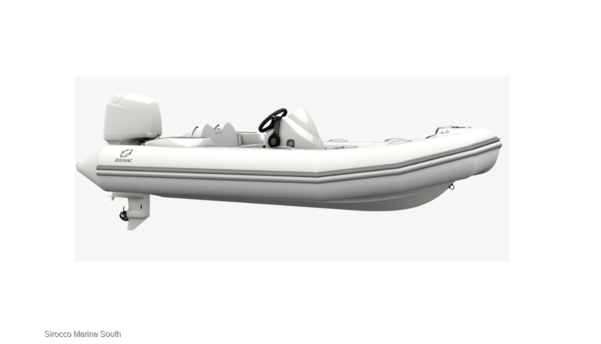 New Zodiac Yachtline 400 fibreglass centre console rib with hypalon tubes