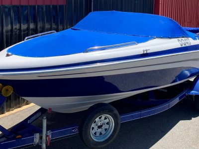 Tahoe Q6 Bowrider - Immaculate 
