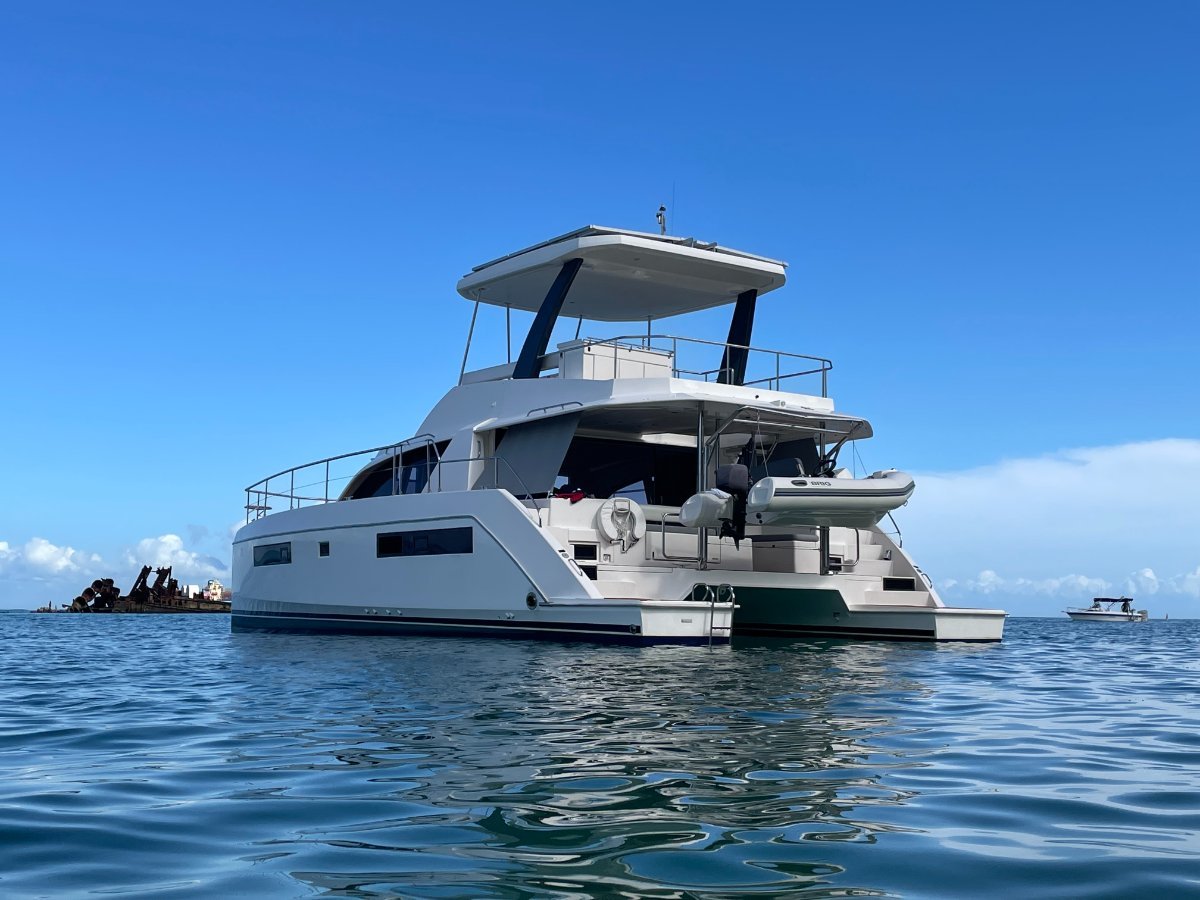 Leopard Catamarans 43 PC