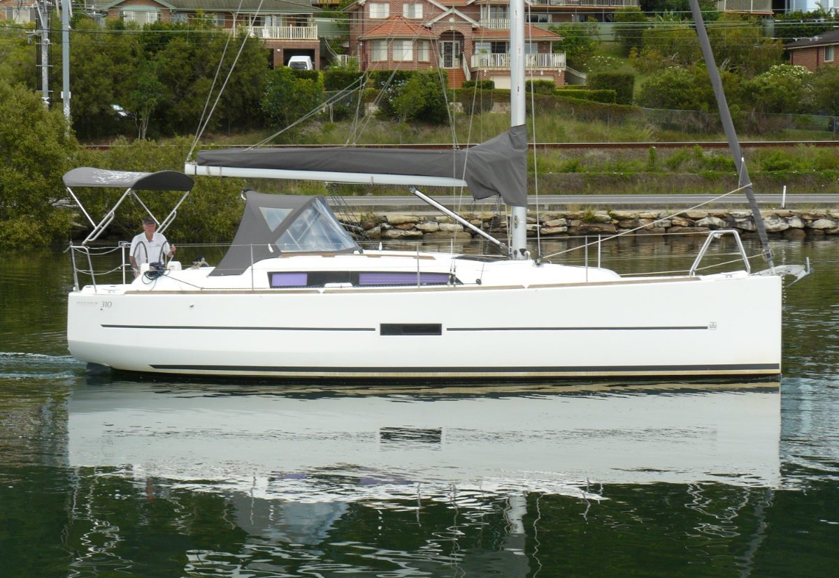 Dufour Grand Large 310