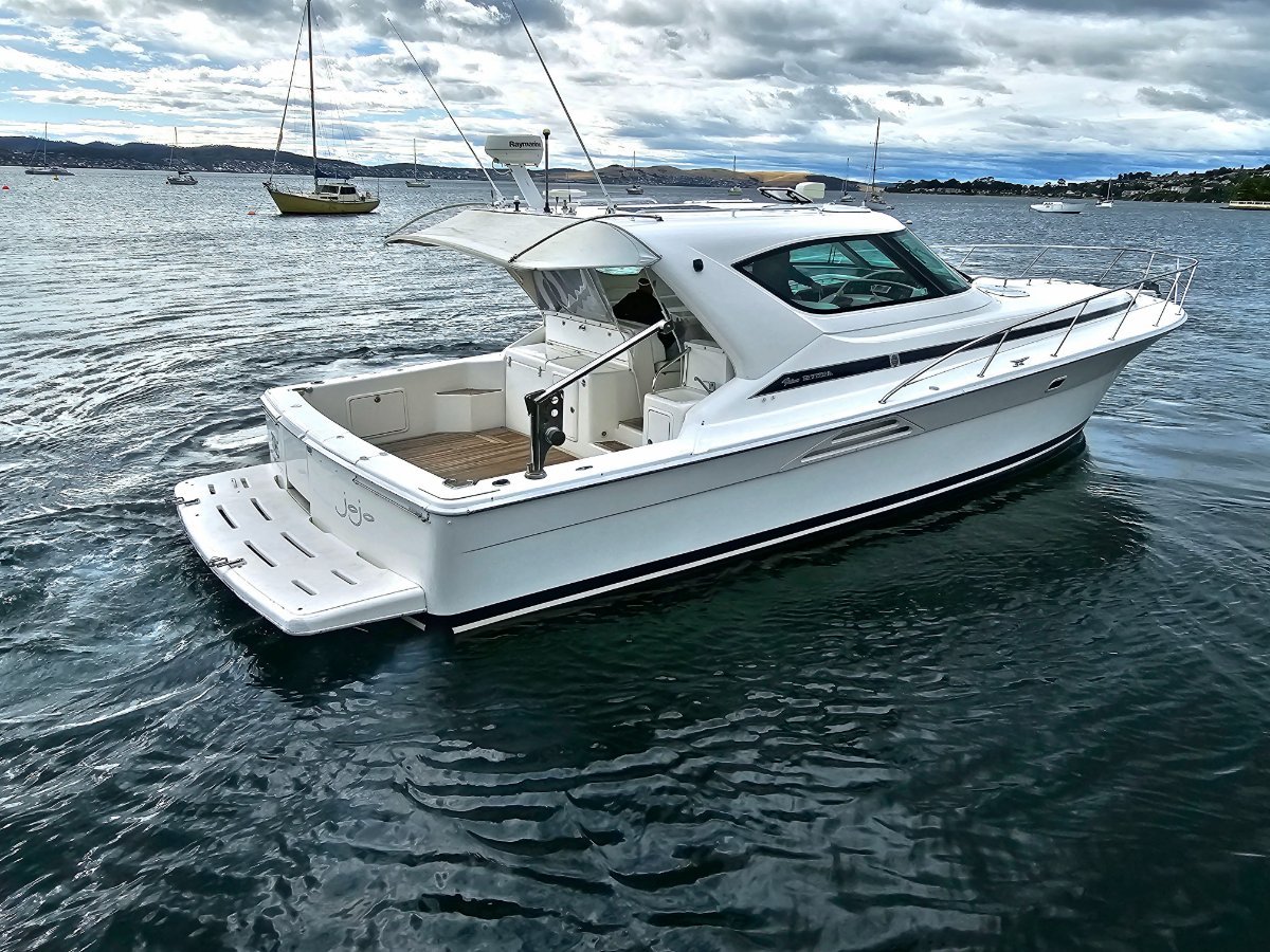 Riviera 4000 Offshore Hardtop Platinum Series 'jo Jo' Power Boats Boats Online for Sale