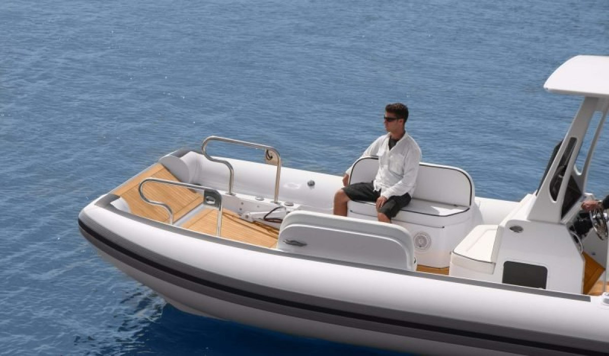 New Novurania Catamaran 28