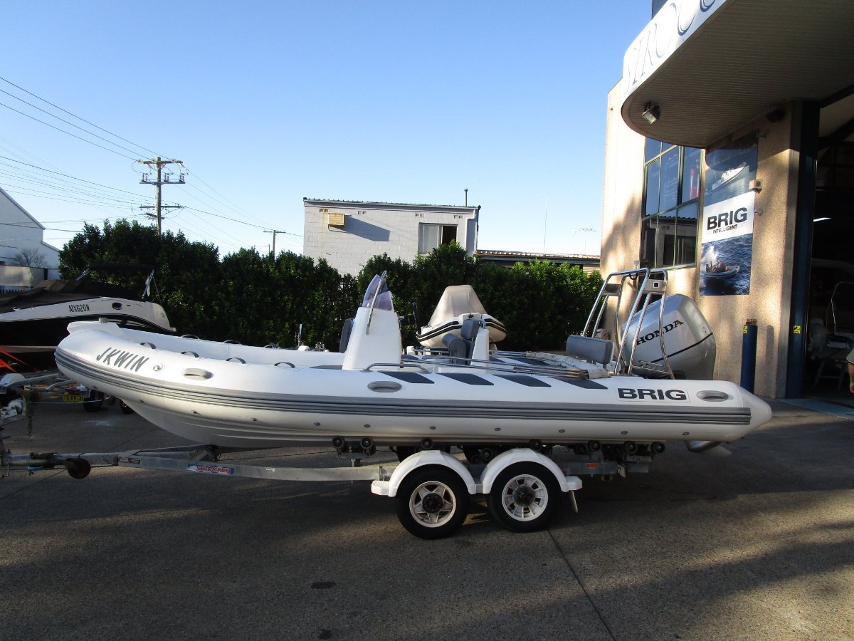 Brig Navigator 610 Fibreglass Centre Console Rib With Hypalon Tubes