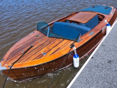 Custom 5.4m, Classic Mahogany speed boat