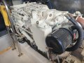 Riviera 4000 Offshore Hardtop Platinum Series:Star engine