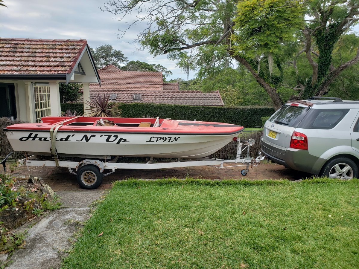4.7m power boat + trailer (12 months rego on trail
