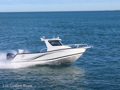 Lux Custom Boats 7500WA