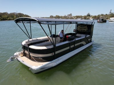 Luxury 7.6m Aluminium Pontoon Boat