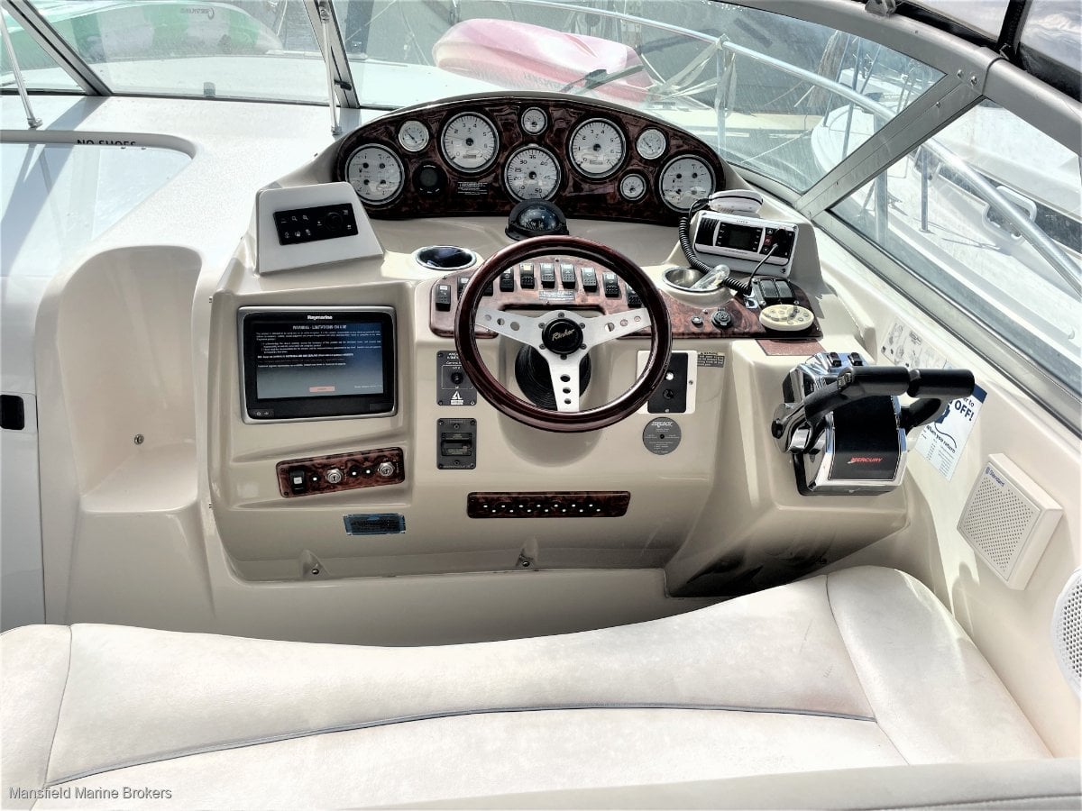 Rinker 342 Fiesta Vee