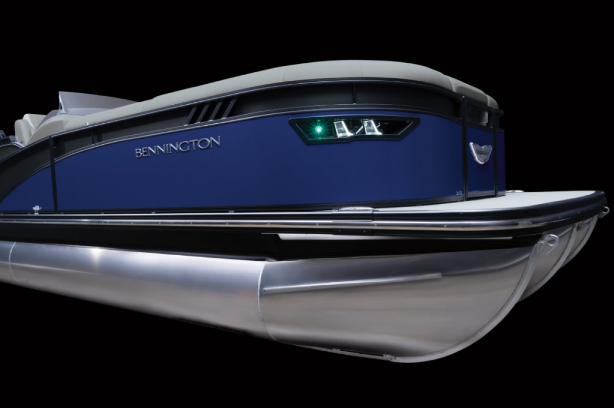New Bennington Pontoon Boat 26 LX Fastback For Sale Cobalt Boats