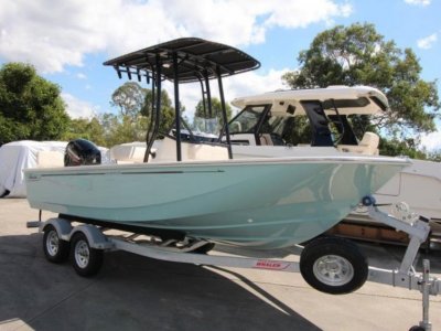 Boston Whaler Montauk