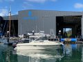 Baron OFFSHORE 21 HARDTOP "Repowered 2018 ":Rod holder and Euro awning rolled up
