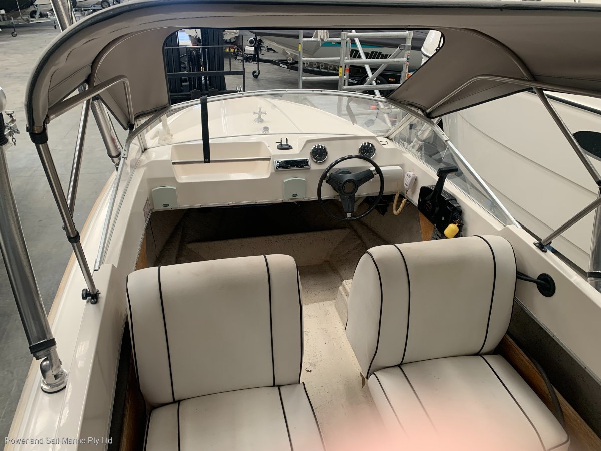 Haines Hunter V16r For Sale Power and Sail