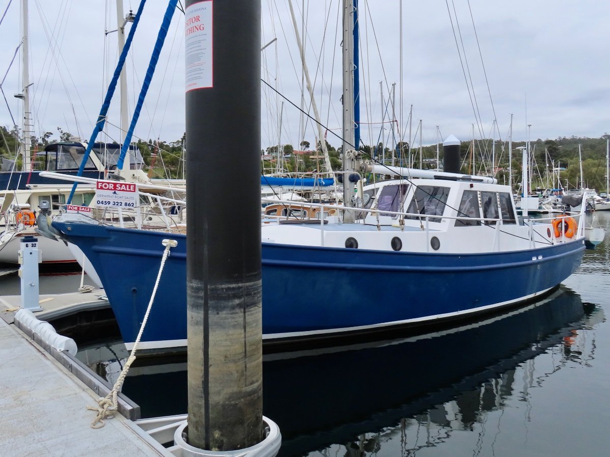 Adams 36 Pilothouse EXCELLENT ACCOMODATION, STRONG AND CAPABLE CRUISER