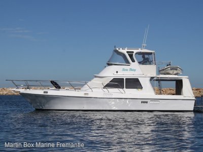 Riverfront 41 Flybridge With Bow and Stern Thrusters
