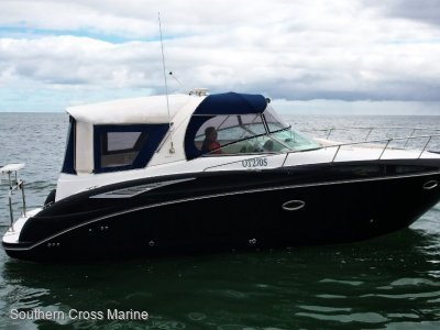 Bayliner 340 Sports Cruiser V8 with Digital controls and low hours