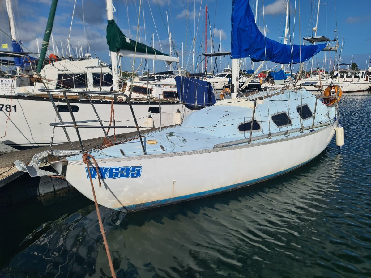 Top Hat 25 Mk Ii Great Value Package! Sailing Boats Boats Online for