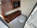 Robalo R227:Vacuum flush toilet with holding tank