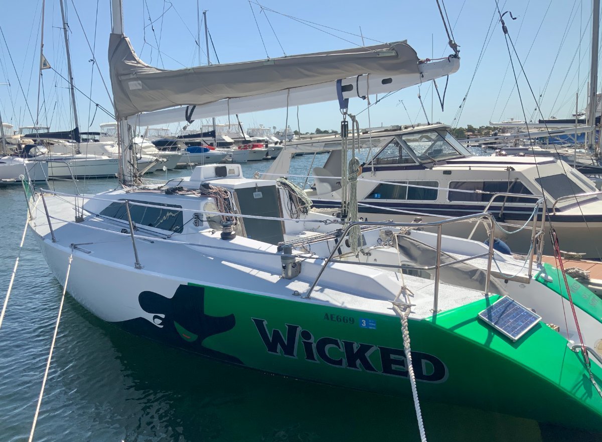 Soverel 33 Racing Cruising Yacht Ready To Race Sailing Boats Boats