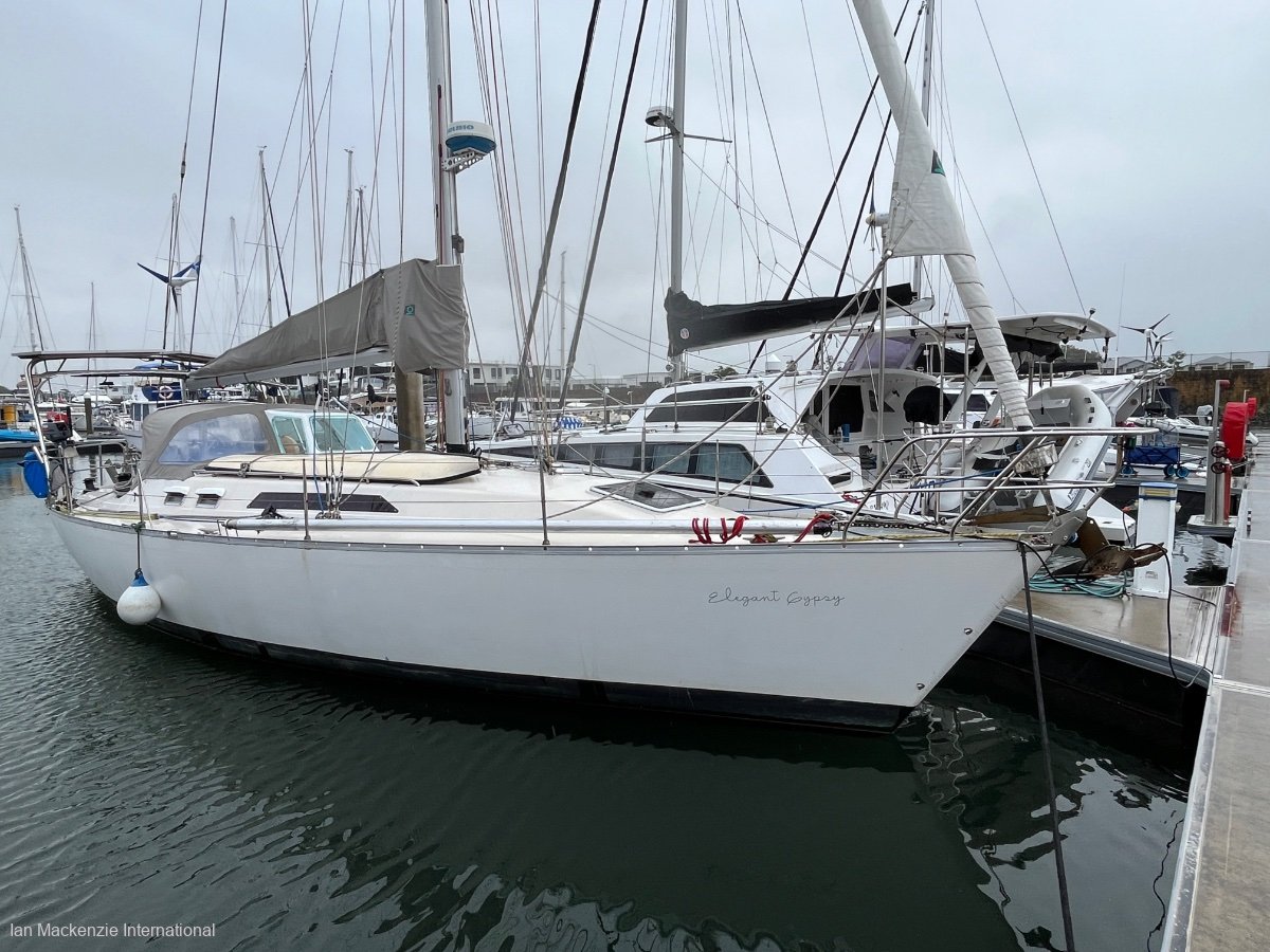 CS Yachts 40 Cruise Equipped