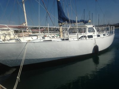 Roberts 44 Centre Cockpit