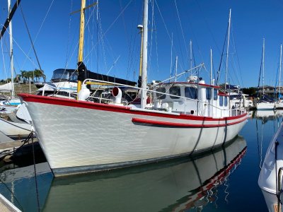 Don Muir 12.4 Tasmanian Cray Boat