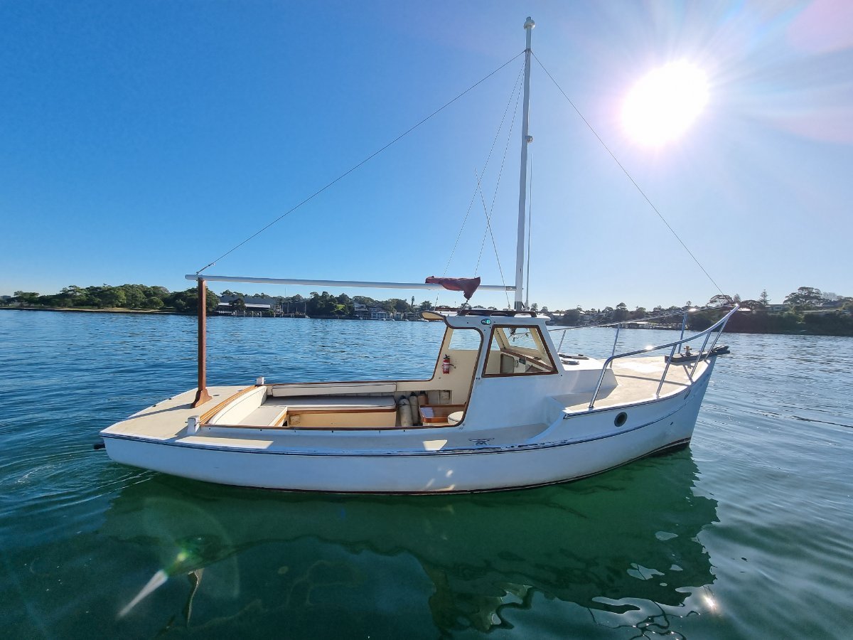 24ft yacht boat