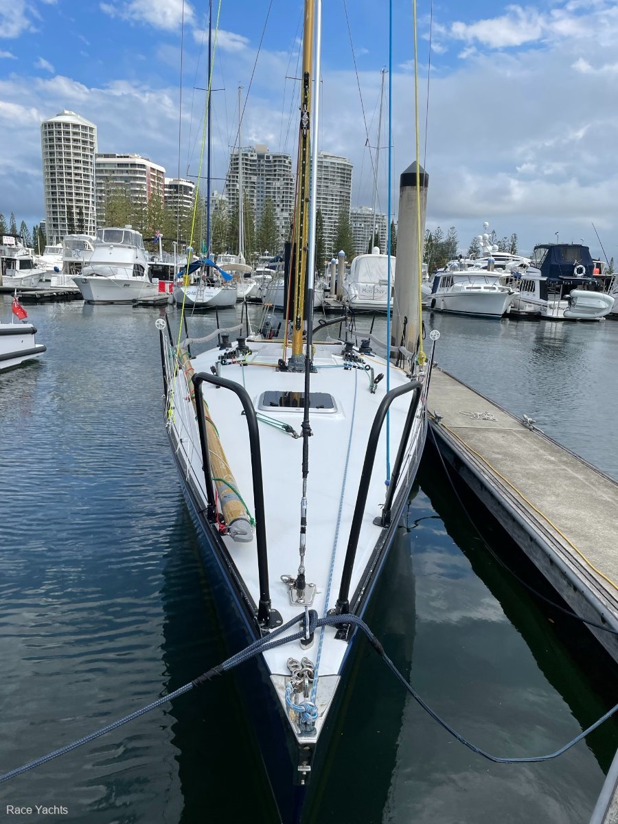 adams 10 yacht for sale