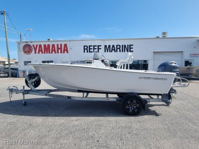 Sportsman Island Reef 17 Centre Console