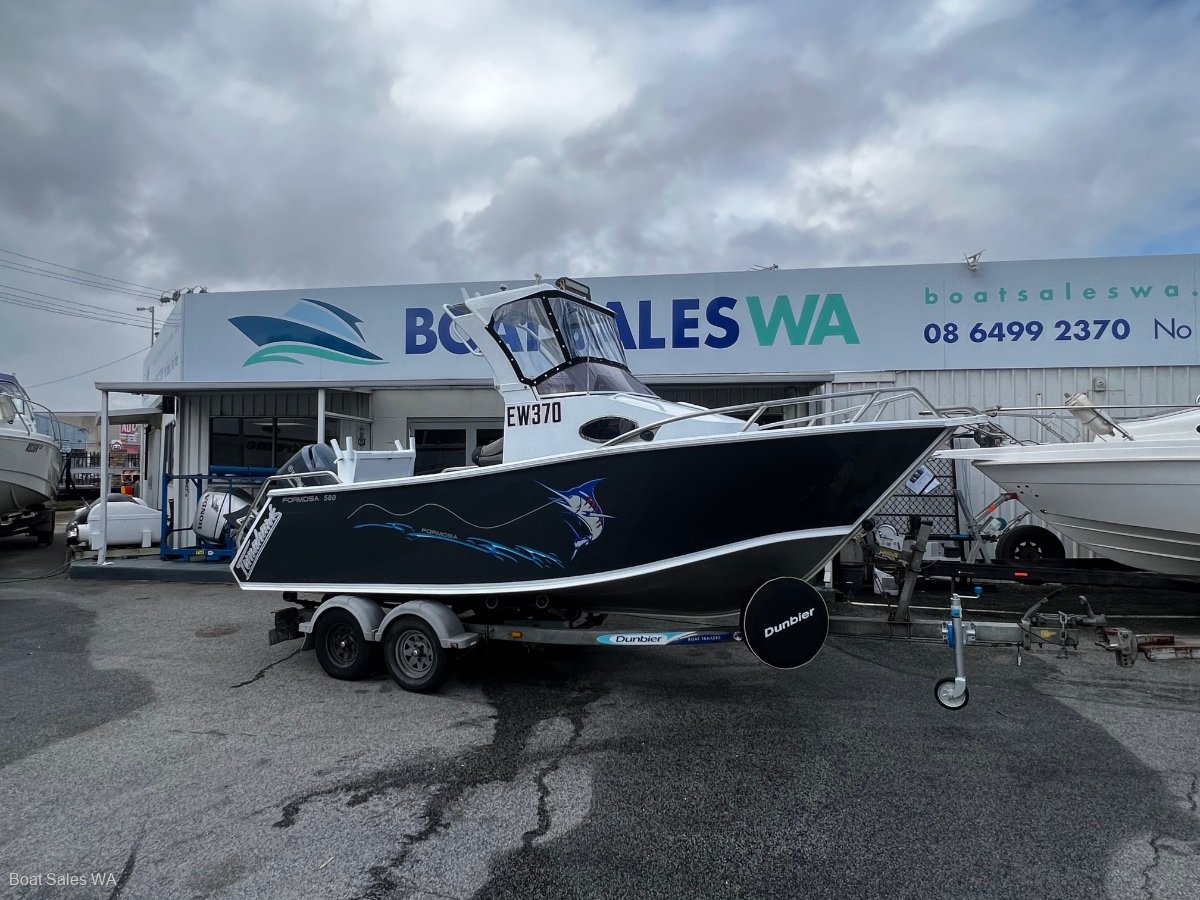 Formosa Tomahawk 580 Centre Cabin 2014 Model Neat And Very Clean Trailer Boats Boats Online