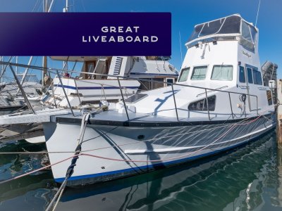 Displacement Cruiser - Great Liveaboard