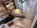 Cutwater 302 Sport Coupe "" FULLY OPTIONED FROM FACTORY "":Curver Perspex Shower screen