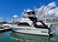 Caribbean 32 Flybridge Cruiser Twin Diesel Shaft Drive