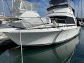 Caribbean 32 Flybridge Cruiser Twin Diesel Shaft Drive
