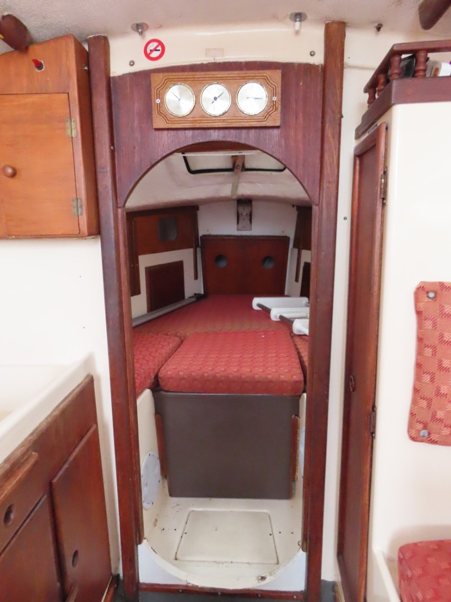 Used Top Hat 25 Mk Ii Capable Cruiser Impressive Interior Priced To