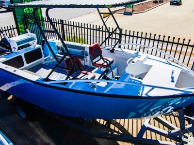 Lux Custom Boats 5500RA demo blue Aluminium Bimini Leasure and Fishing