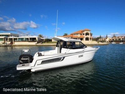 Jeanneau Merry Fisher 695 *** LOW LOW HOURS *** $ 109,999 ***