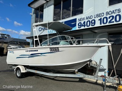 Tabs 5.32 Seascape Sunrunner - 80 HP 4 stroke with 75 hours on the gauge